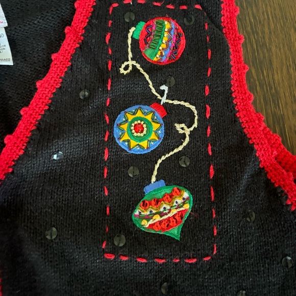 Vtg Nutcracker Womens Ugly Christmas Sweater Vest Size M Ginger Bread Ski Bear - Picture 3 of 11